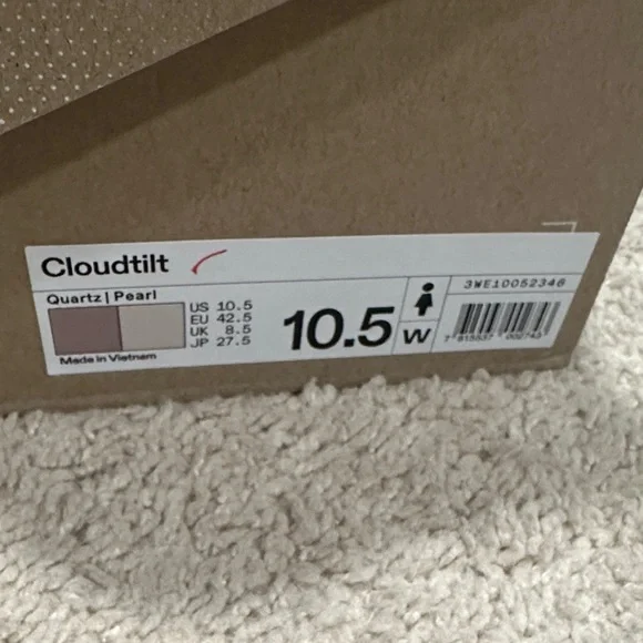 On Running cloud White and Brown Sneakers Cloudtilt 10.5 W worn once - Picture 2 of 5